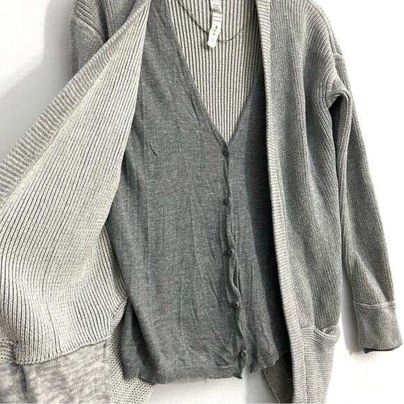 Lululemon Vestigan Cardigan Sweater Cashmere Blend Grey minimalist EUC size 6 - Picture 8 of 15